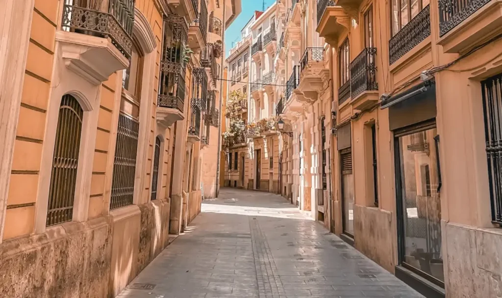 Si no sabes que visitar en Valencia, ven al Barrio del Carmen